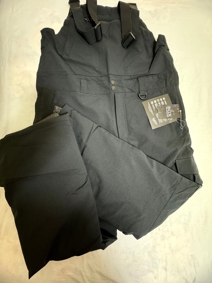 『値下げ』新品！高機能なスノービフパンツ　Lサイズ