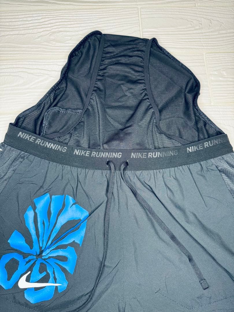 新品NIKE ナイキ　セットアップ Tシャツ　ランニングショーツ　ブラック　L