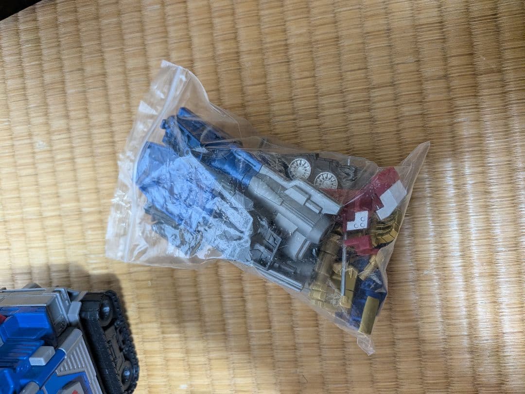 トランスフォーマー アルマダコンボイ