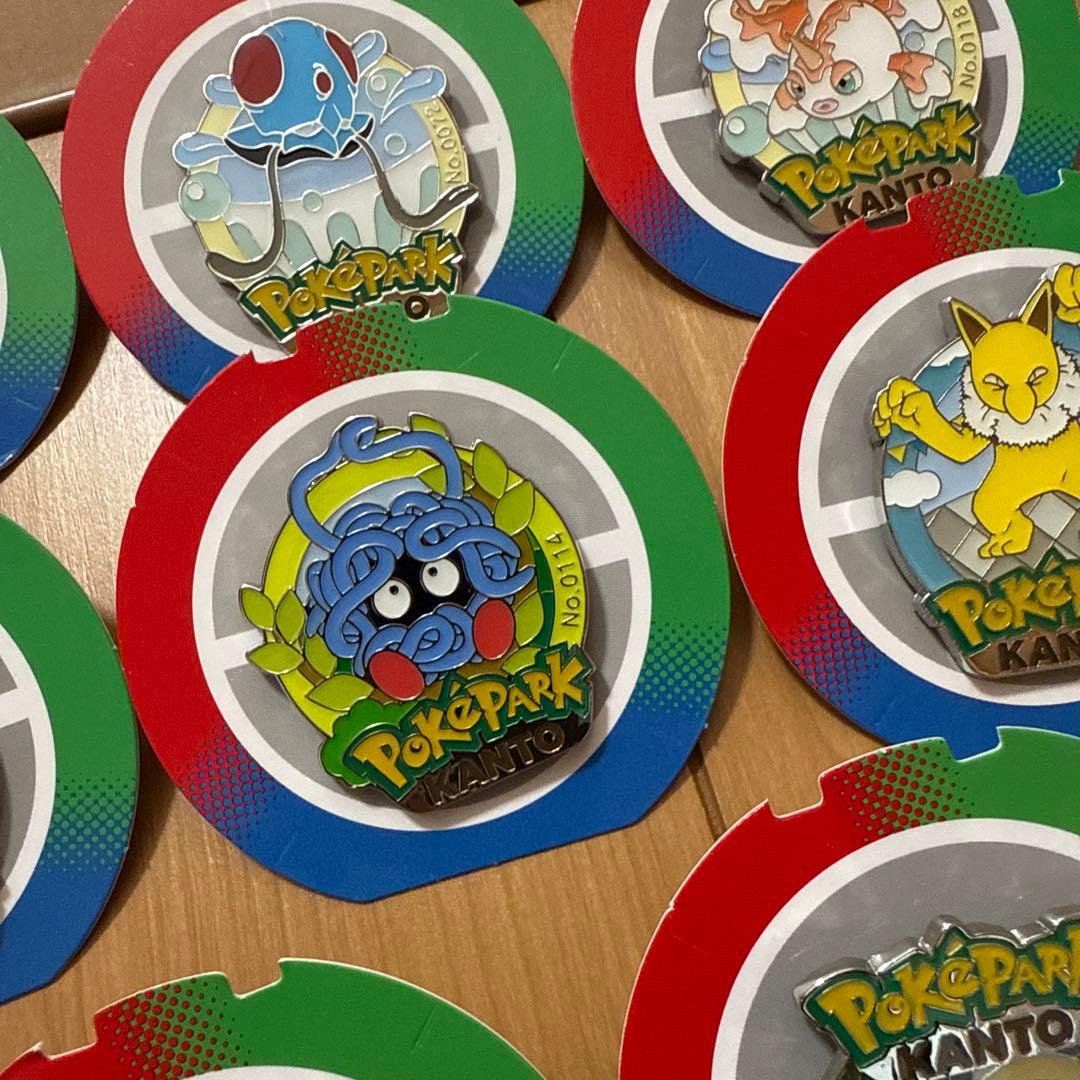 【限定】ポケモンセンター　カントー　ピンズ　ピンバッジ　8個セット
