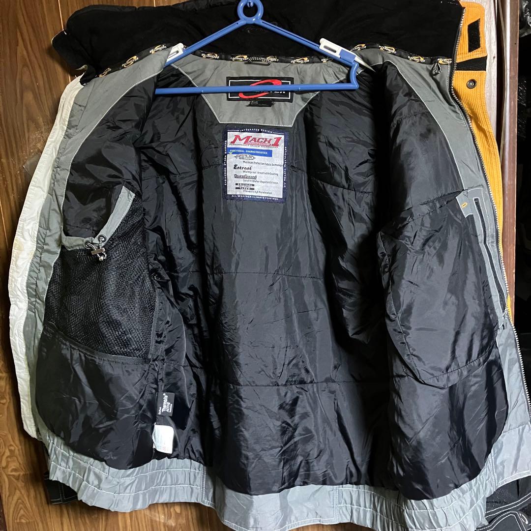 Obermeyer／オバマイヤー✴️スキー・スノーボードウエア　防寒　撥水加工　雪