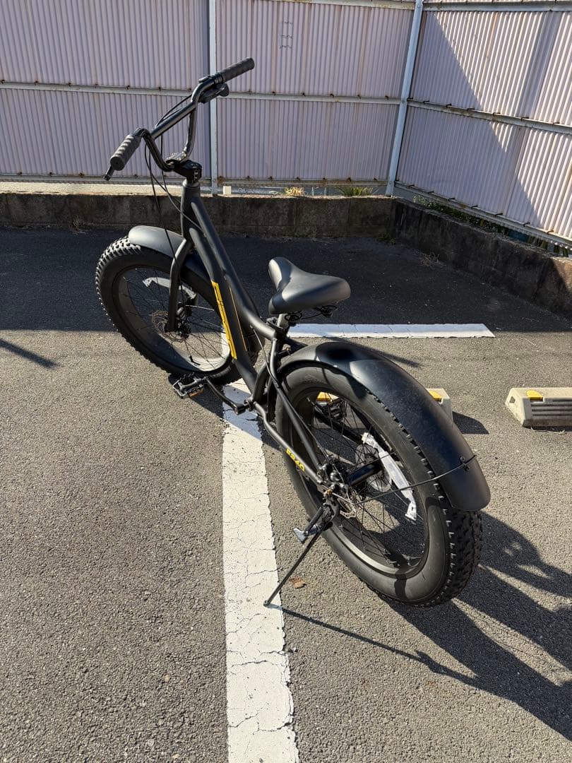 ファットバイク極太タイヤ　マッドブラック　引き取り限定　値下げしました