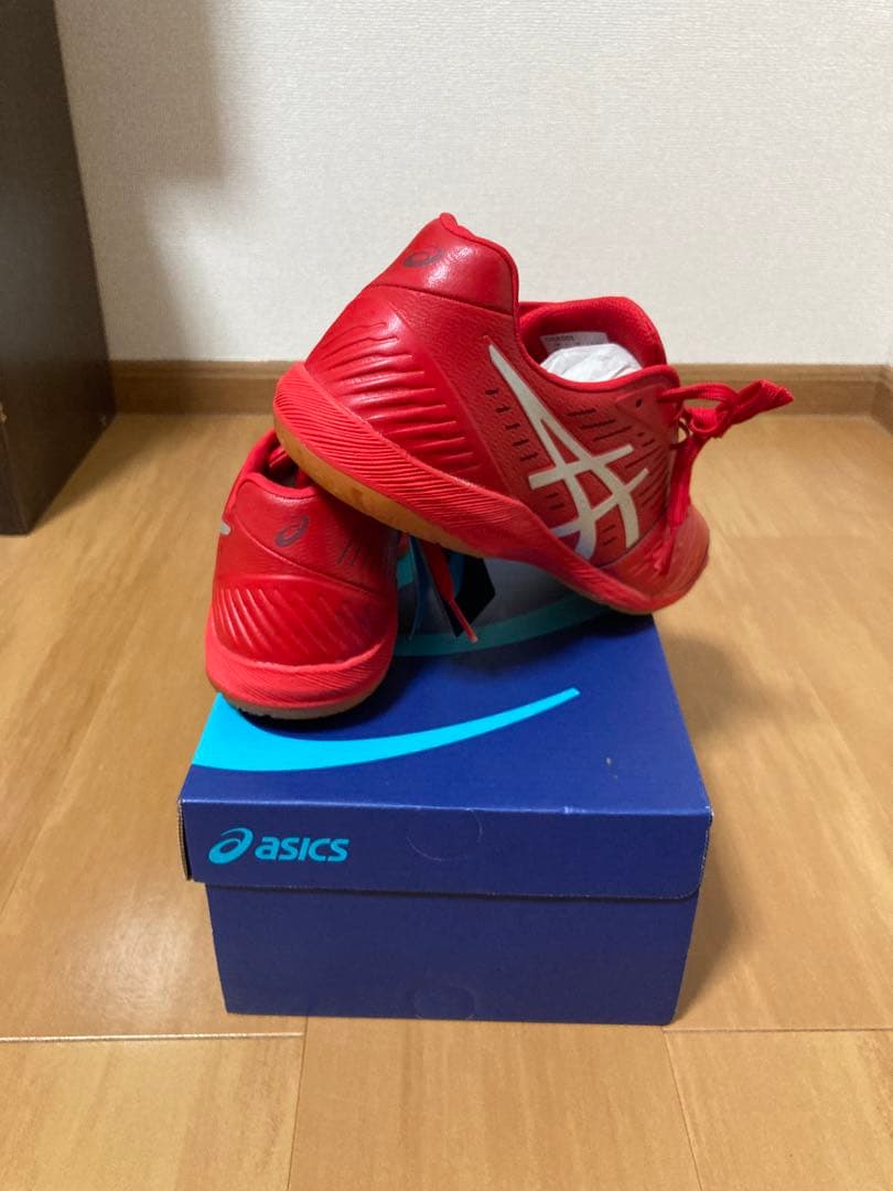 「10月5日まで」アシックス　デスタッキ　レッド　26.5 新品