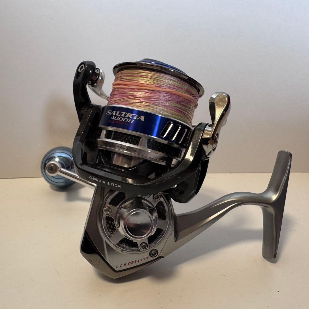 DAIWA 10SALTIGA 4000H スピニングリール