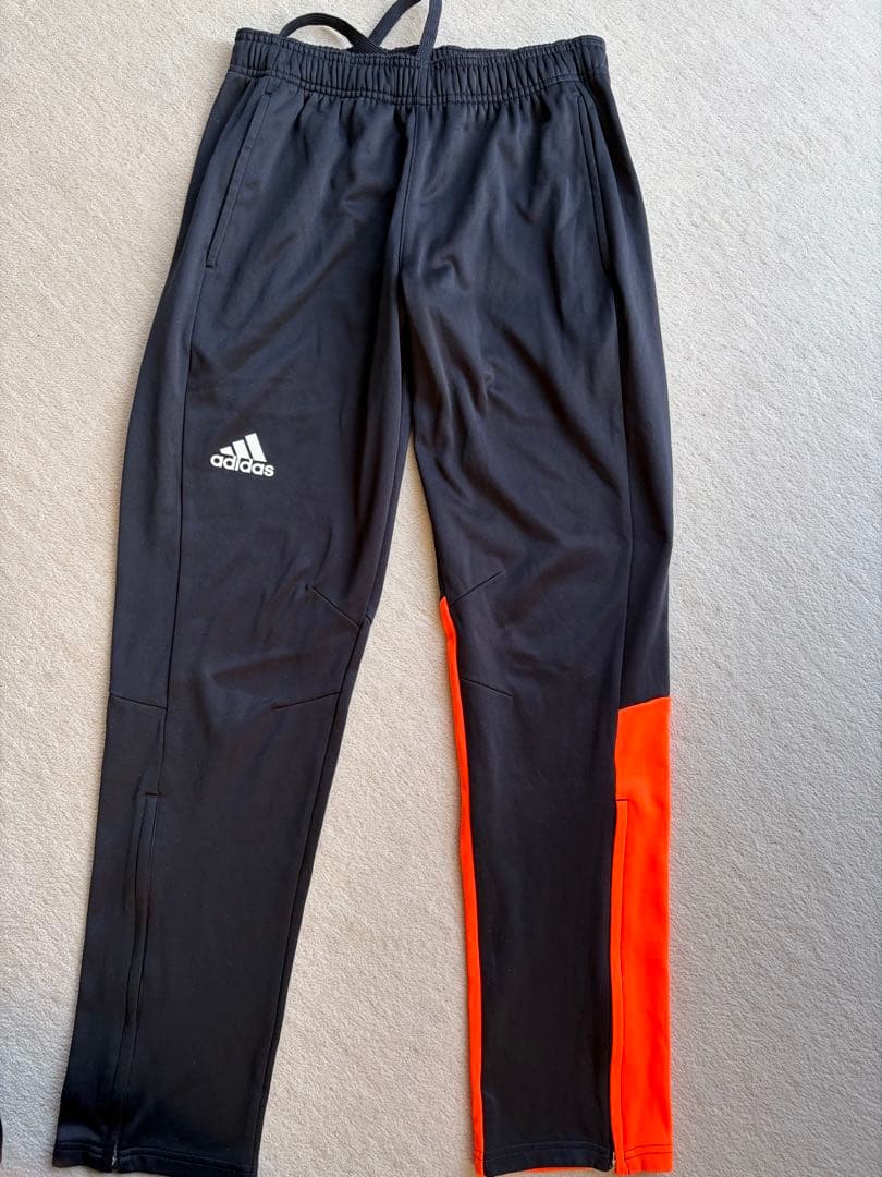 adidas ジャージ上下セット 黒・オレンジ