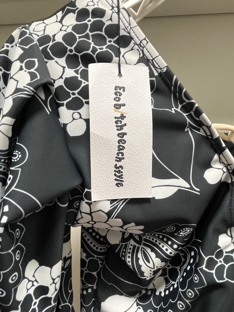 セール中新品未使用Eco Bitch Beach Styleエコビッチ S/M