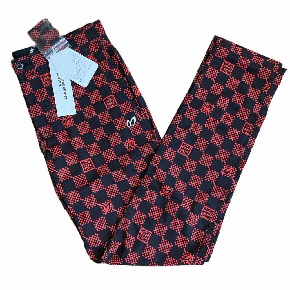 新品　マスターバニーエディション　チェッカーフラッグ　ストレッチ　ゴルフパンツ