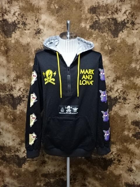 超レア未使用品！MARK&LONA マークアンドロナ・ポケモンピカチュウパーカー