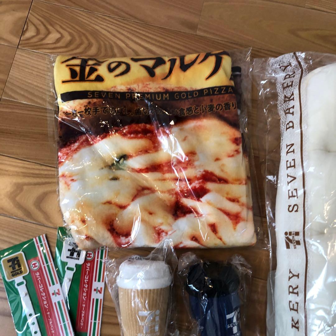 セブンイレブン 金のマルゲリータブランケット