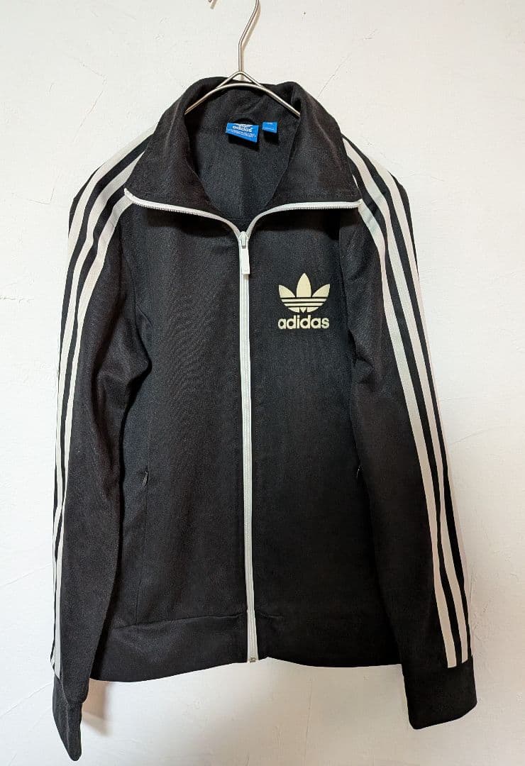 adidas トラックジャケットブラック