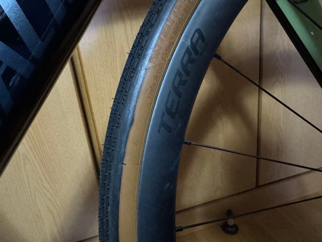 自転車本体 SPECIALIZED Diverge Expert Carbon
