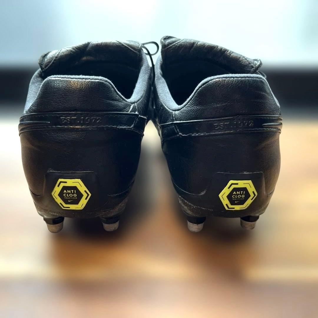 連休最終日お値引きします！！Nike プレミア SG ALL BLACK ACG