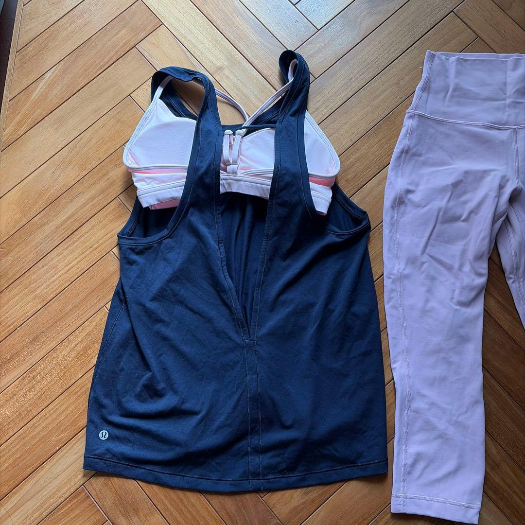 Lululemon ヨガウェア タンクトップとレギンスセット