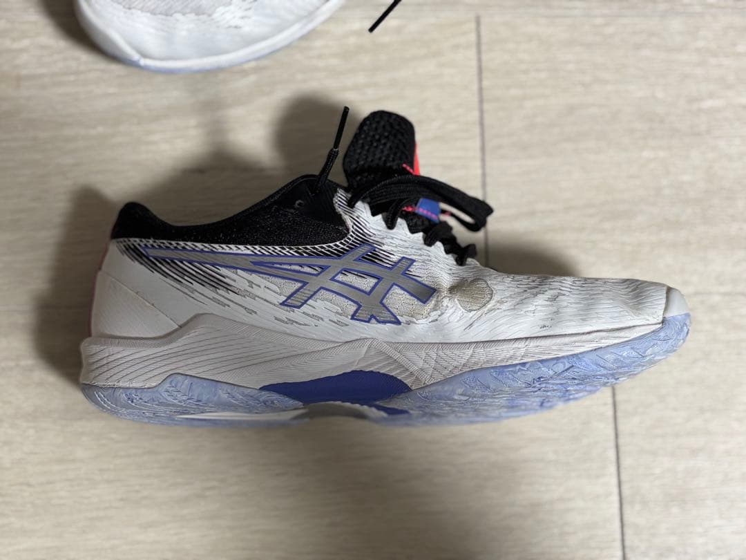 ASICS V-SWIFT FF 4 バレーボールシューズ　25.5センチ