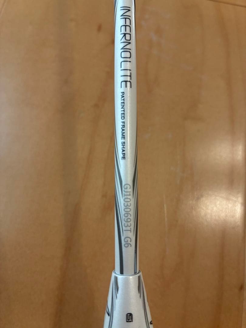 美品　GOSEN INFERNO LITE ゴーセン インフェルノライト　4U6