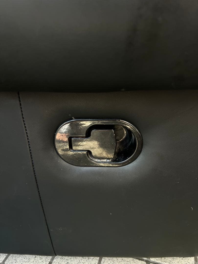 Natuzzi イタリア製　一人掛けソファ 本革