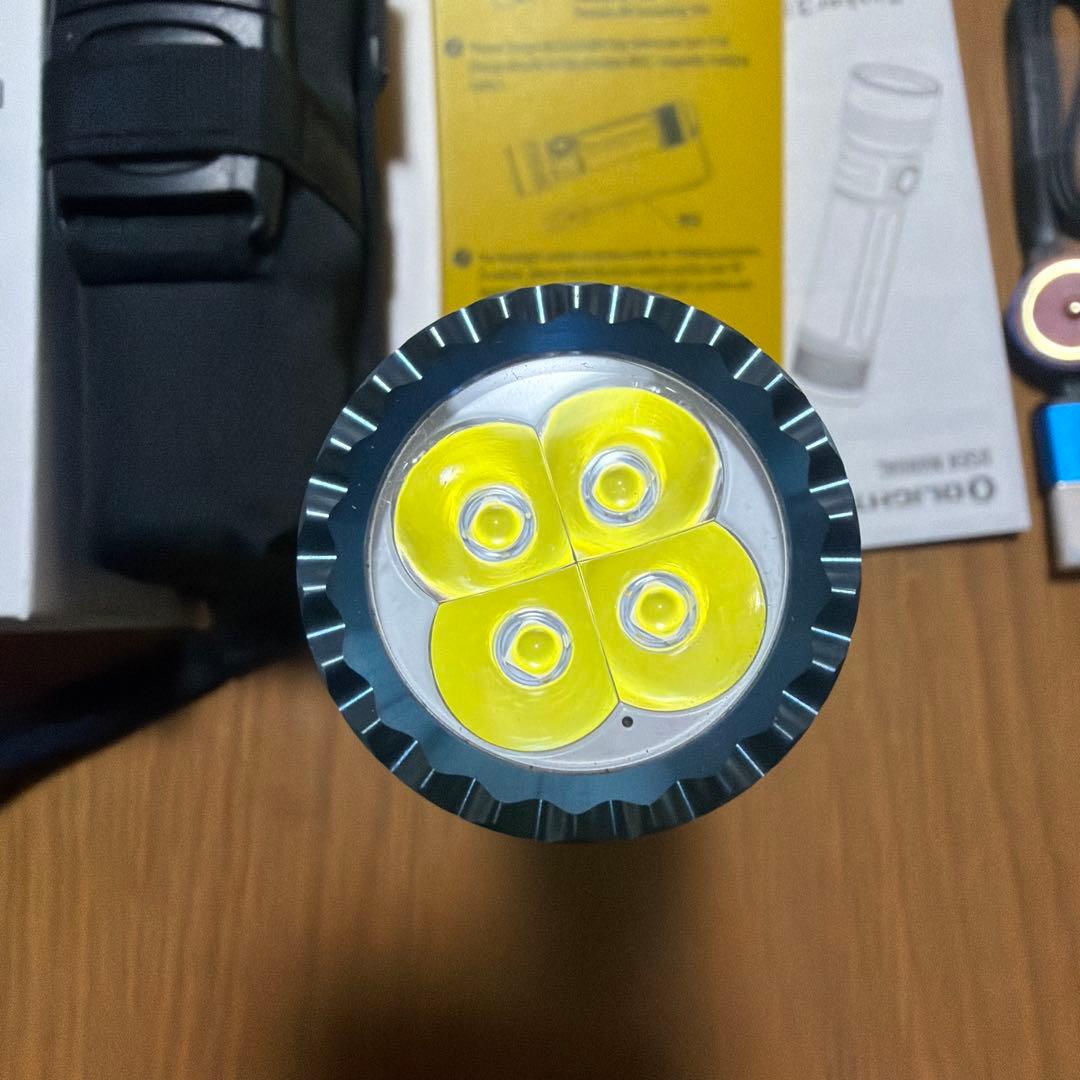 ヤマガミ　OLIGHT Seeker 3 懐中電灯 最大4200ルーメン