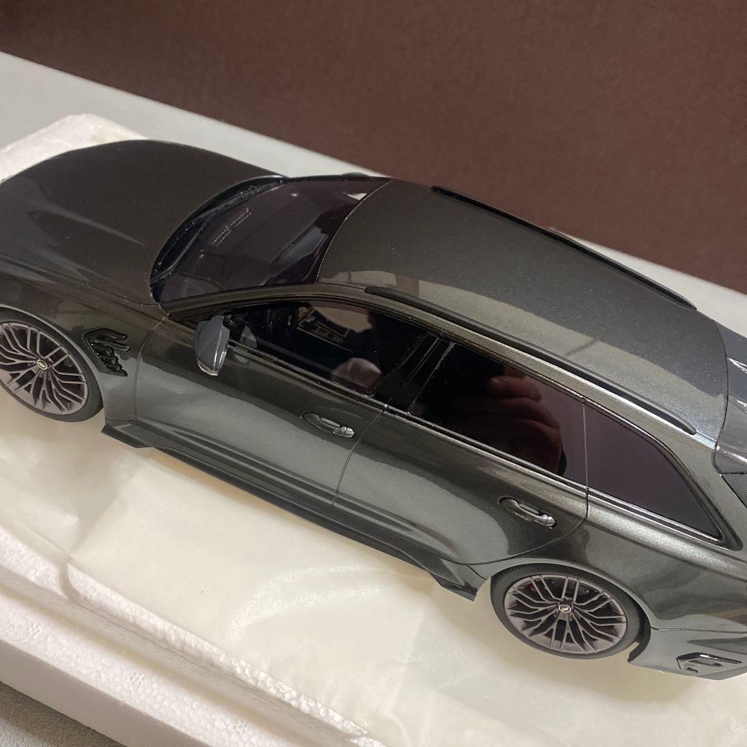 1/18 アウディ　アプト　RS6-R グレー