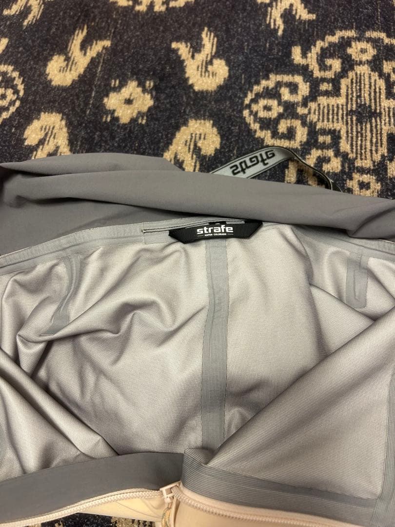 STRAFE MEDOW JACKET＆SCARETT BIB