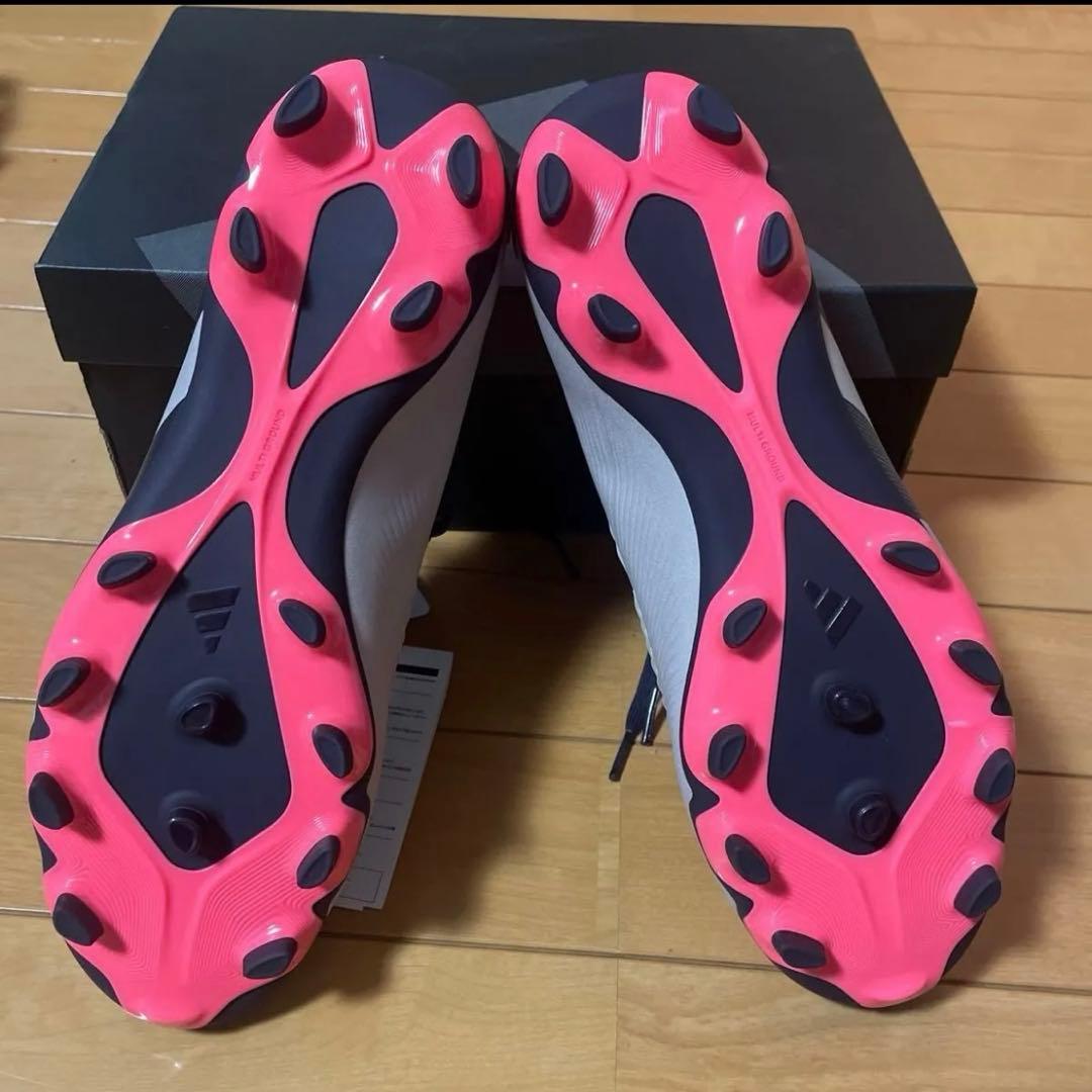新品未使用　アディダス　プレデター　スパイク