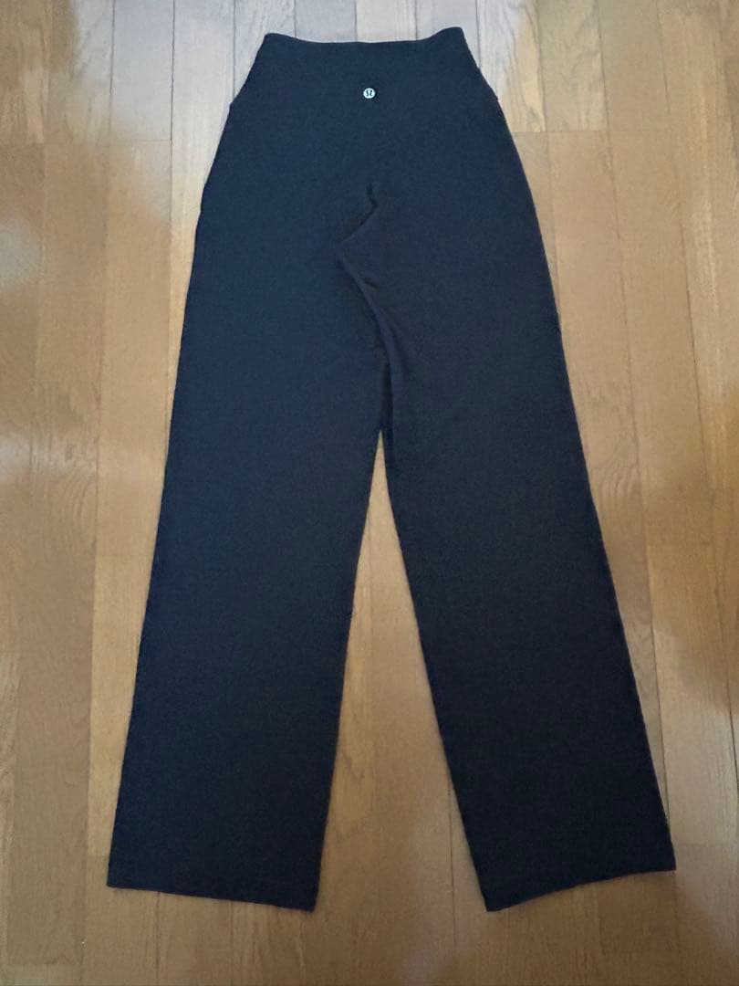 ルルレモン Align™ ハイライズ リブワイドレッグパンツ