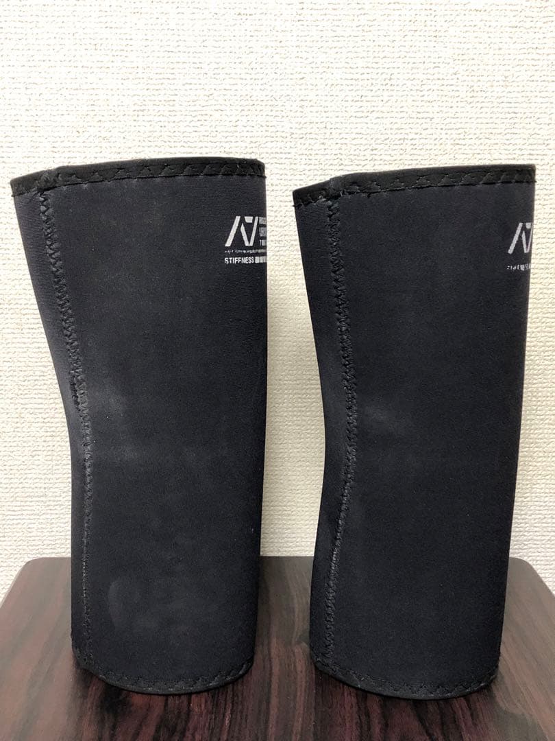 A7 ニースリーブ　RIGOR MORTIS Mサイズ 7mm厚