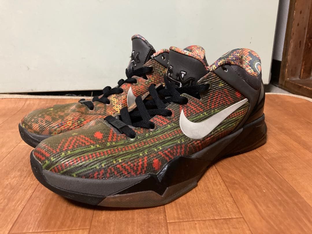 NIKE KOBE 7 BHMカラー　27cm　中古