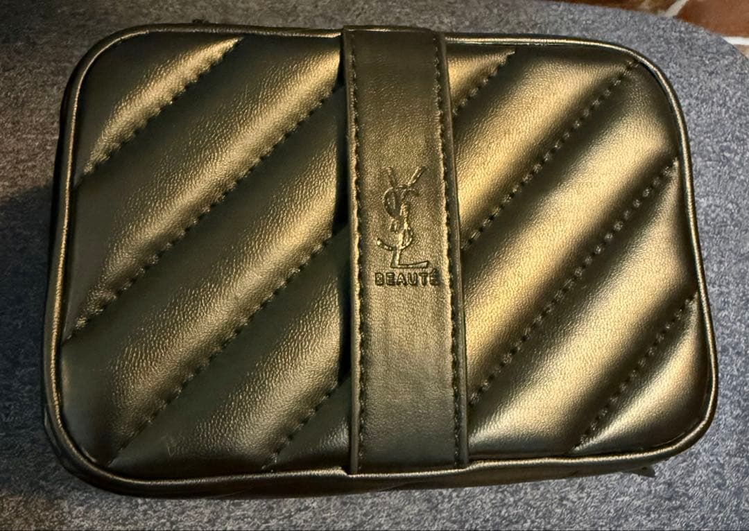 YSL ブラック キルティング バッグ