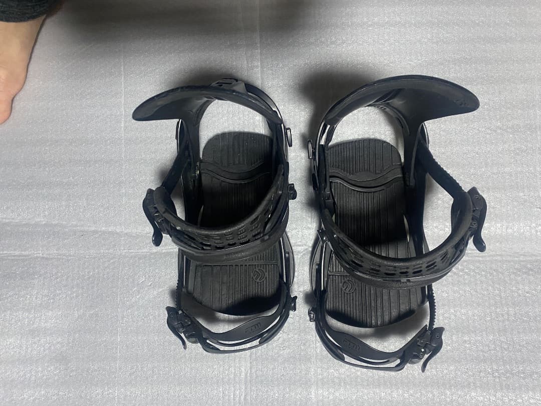 FLUX XF バインディング　ブラックMサイズ