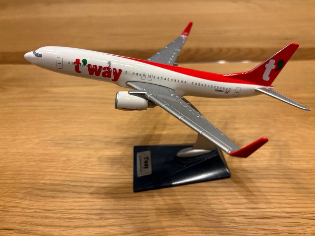 t'way 航空機モデル ホワイト・レッド