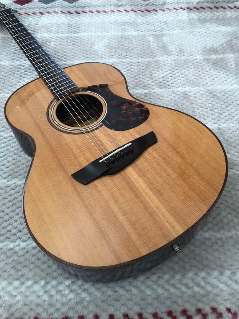 嘉彦です♪James J800ANAT アコースティックギター