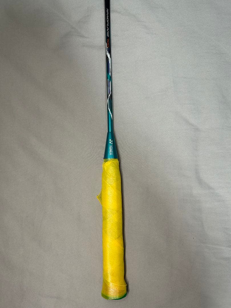 YONEX バドミントンラケット　NANOFLARE700 (4UG6)ケース付