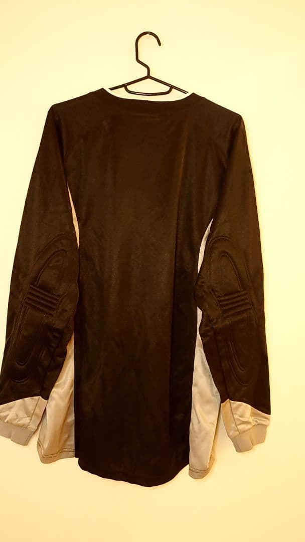 新品　Nike 長袖キーパーシャツ 黒/白シルバー