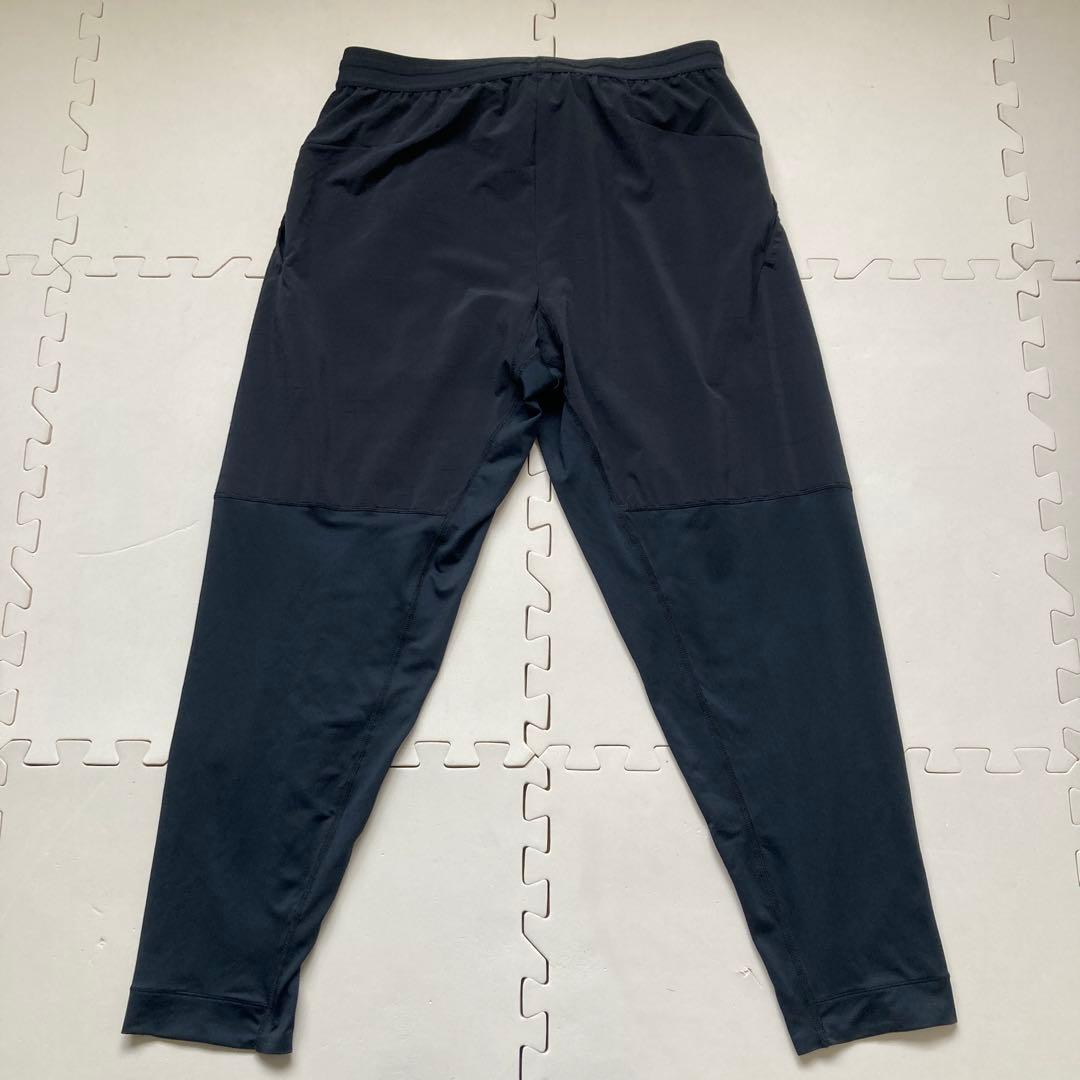 NIKE　ナイキ　ヨガパンツ　フィットネス　トレーニング　ブラック　L