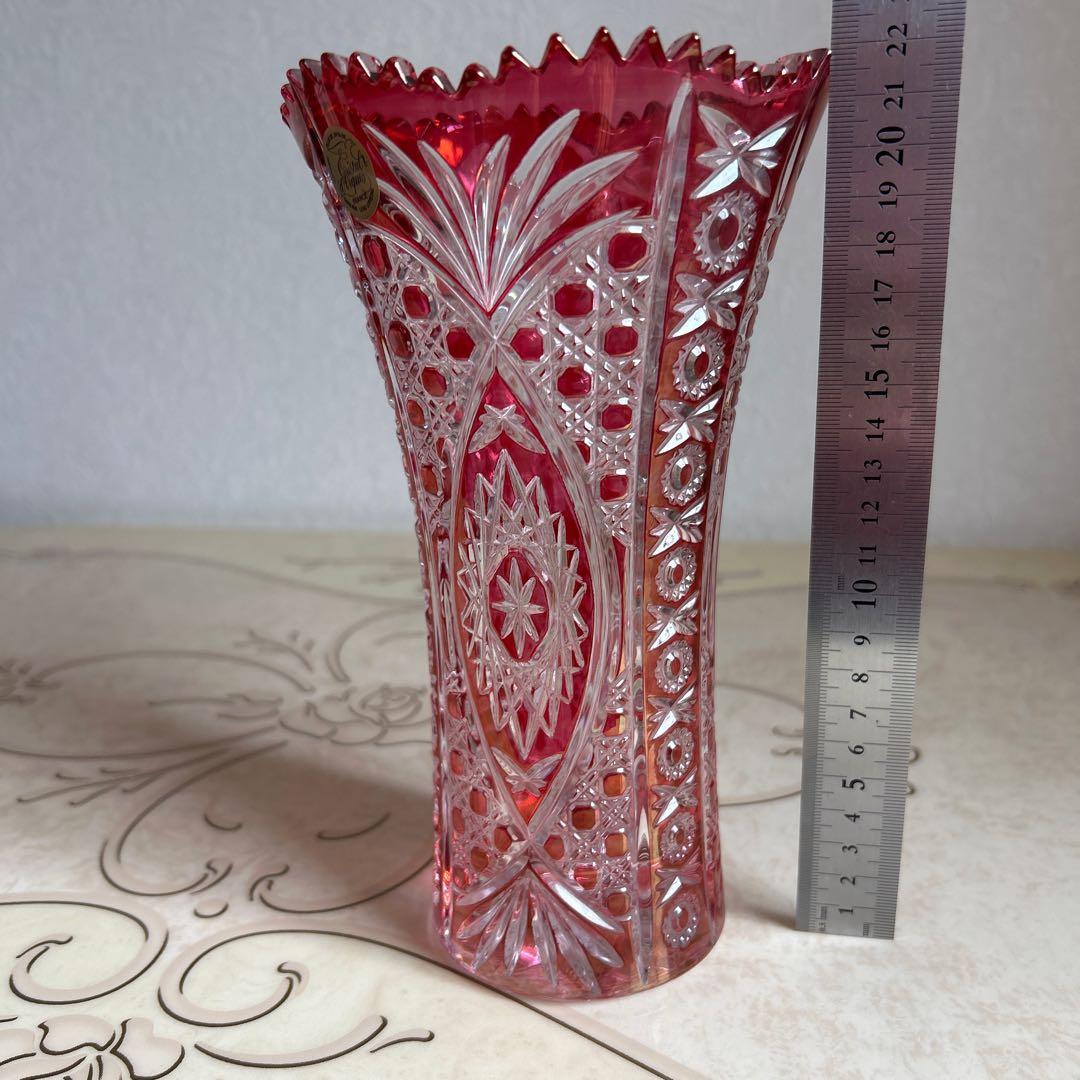 クリスタル　ダルク　花瓶　ルビー　 切子　ルビークリスタル　フラワーベース