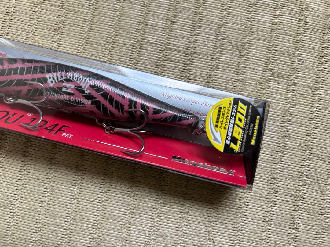 Megabass × BILLABONG KAGELLOU 124F