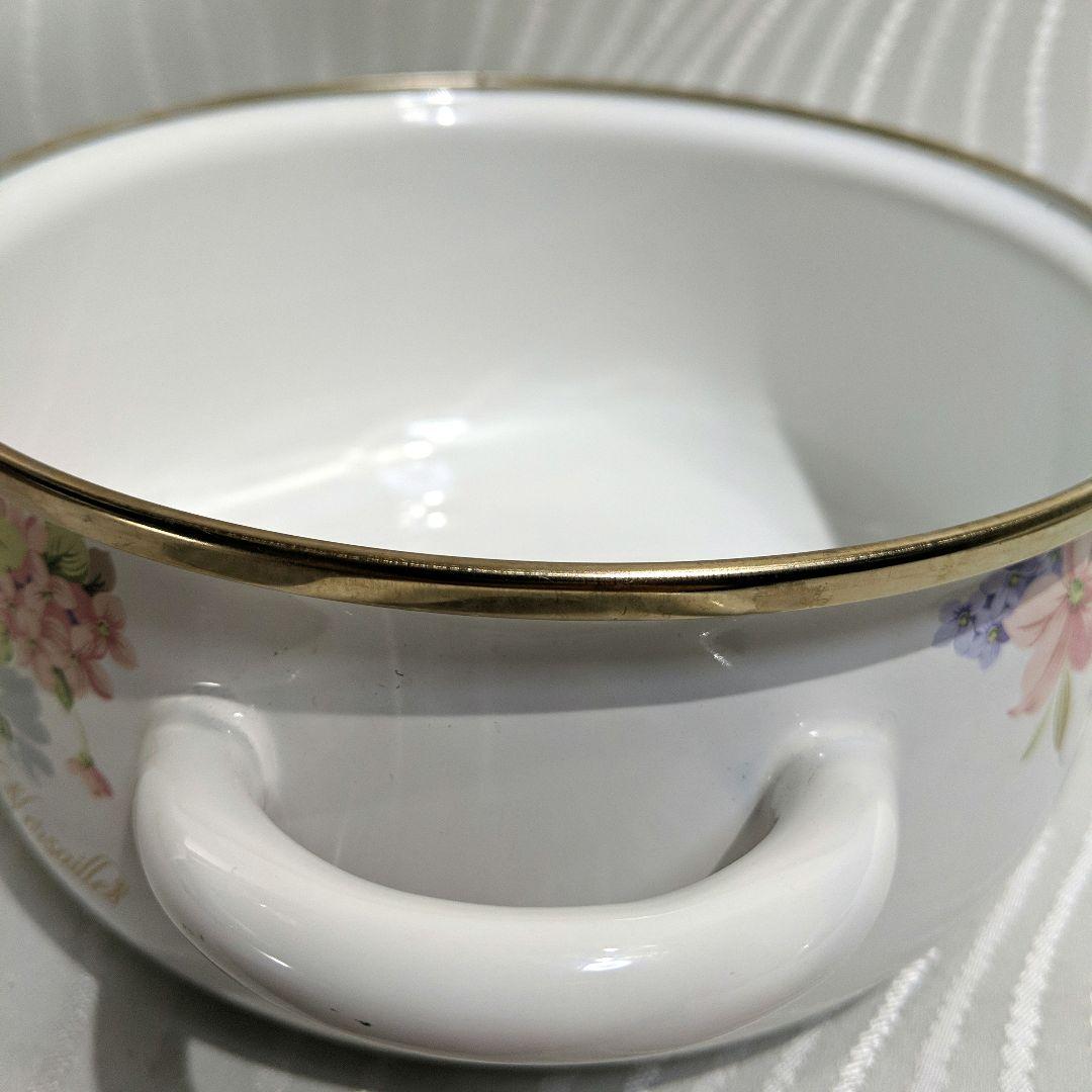【未使用】EJIRYエジリーホーロー 両手鍋19cm2.2L 両手鍋 ベルサイユ