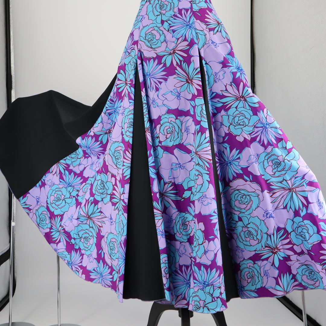 【美品 フラメンコ衣装】パープル×ターコイズブルー×バラ柄 ドレス 胸パット付き