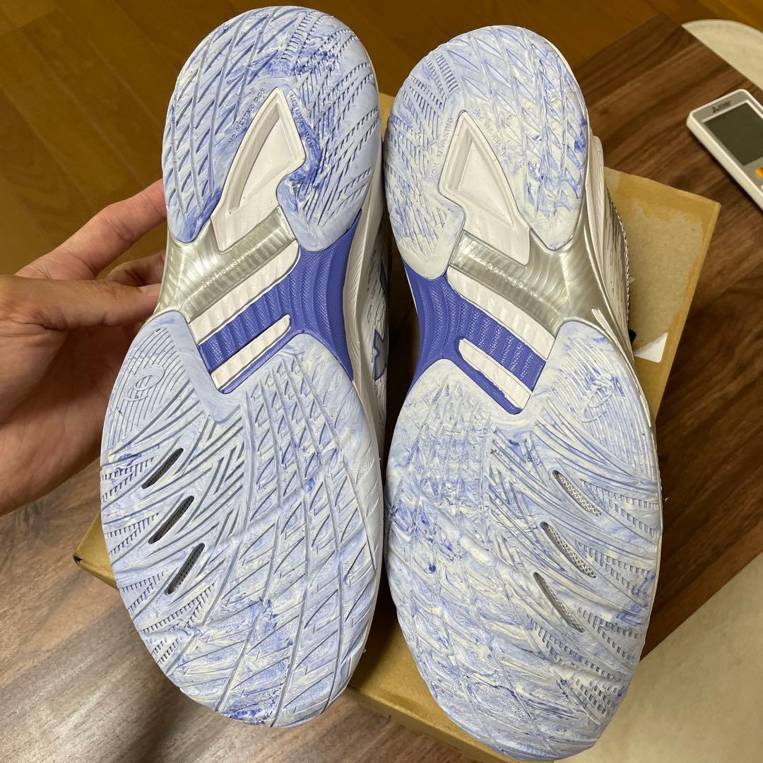 ⚠️あつめがねくんさん専用出品⚠️美品バレーシューズ　V-SWIFT FF 4