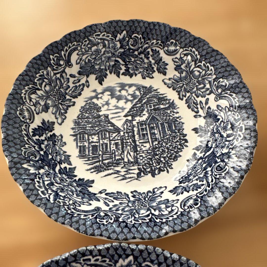 イギリス　MERRIE OLDE ENGLAND お皿4枚とシュガーポット