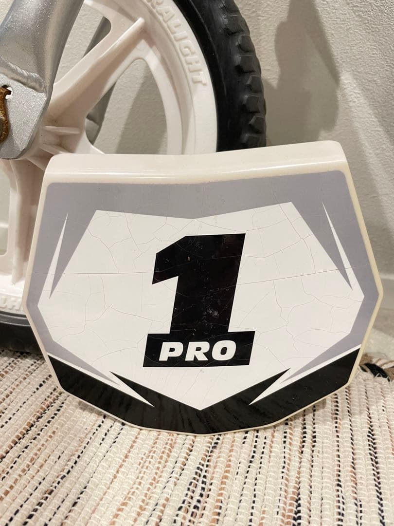 STRIDER PRO バランスバイク シルバー　旧モデル