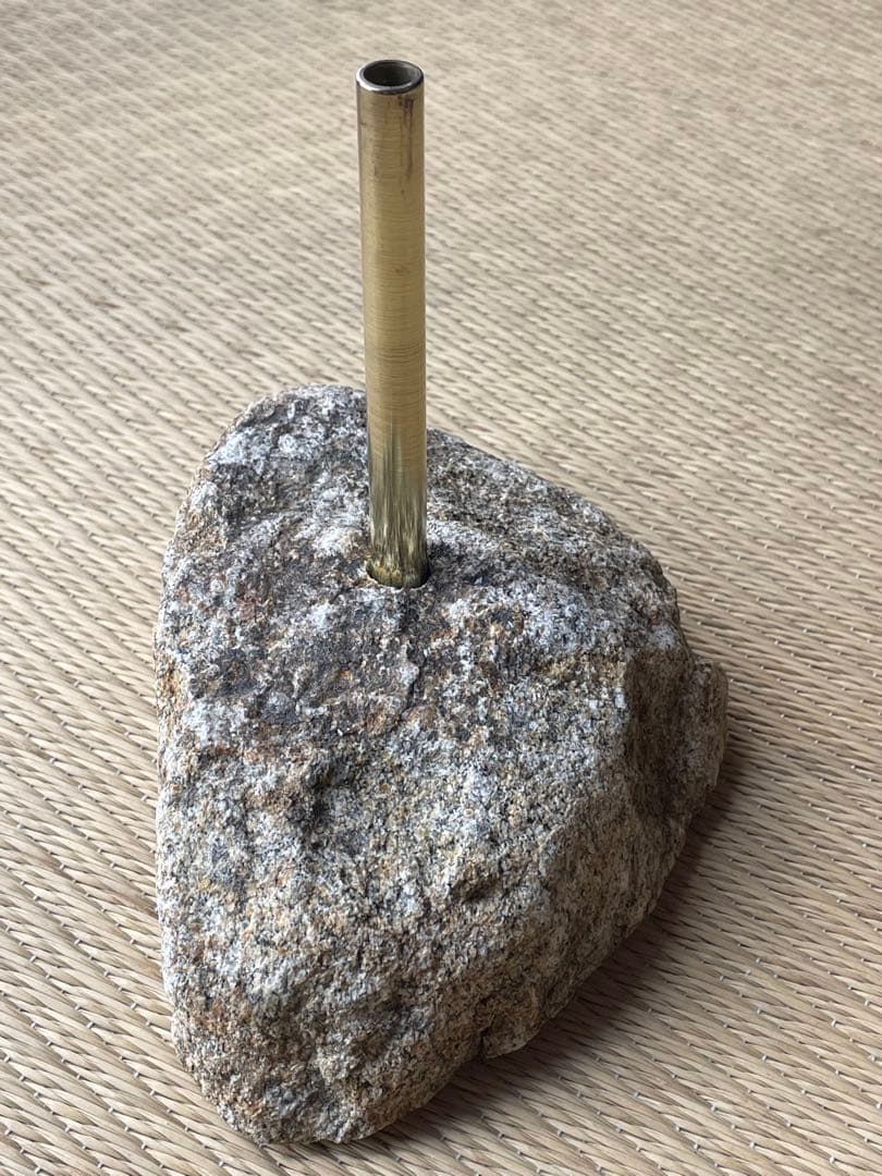 レア　希少品　庵治石　一輪挿し