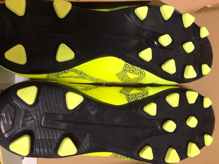 【新品★送料込】サッカースパイク★26.5cm