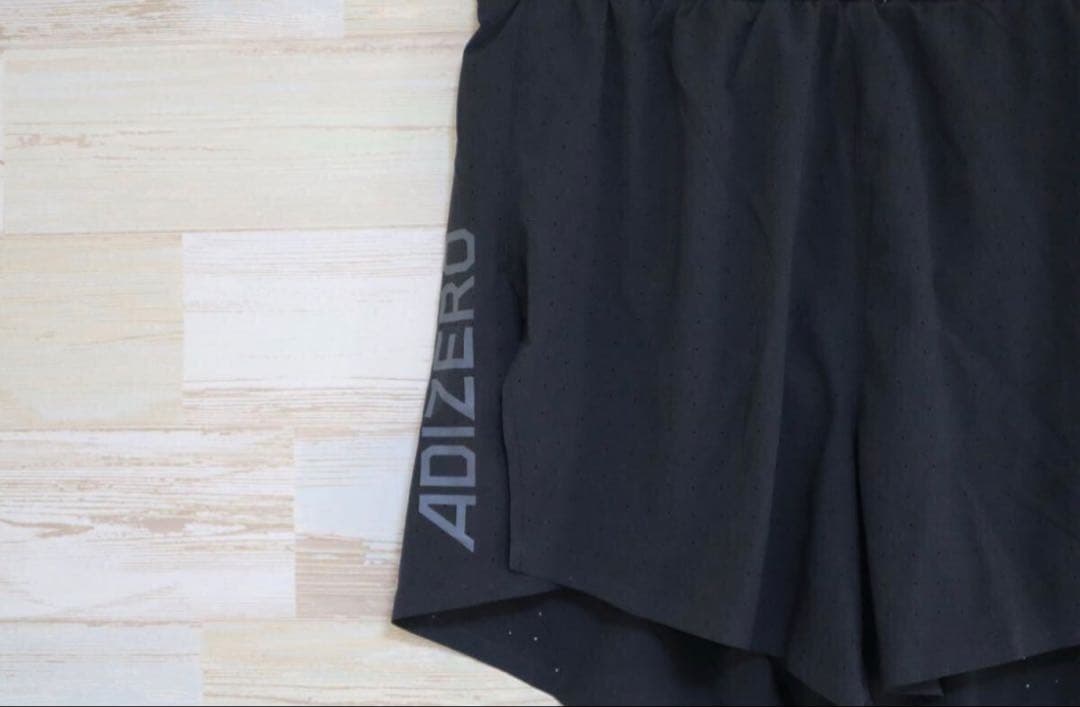 新品　S サイズ　アディダス アディゼロ ランニング スプリットショーツ