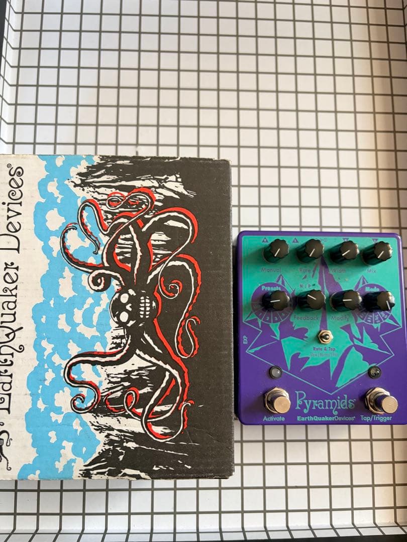 EarthQuaker Devices Pyramids ギターエフェクター