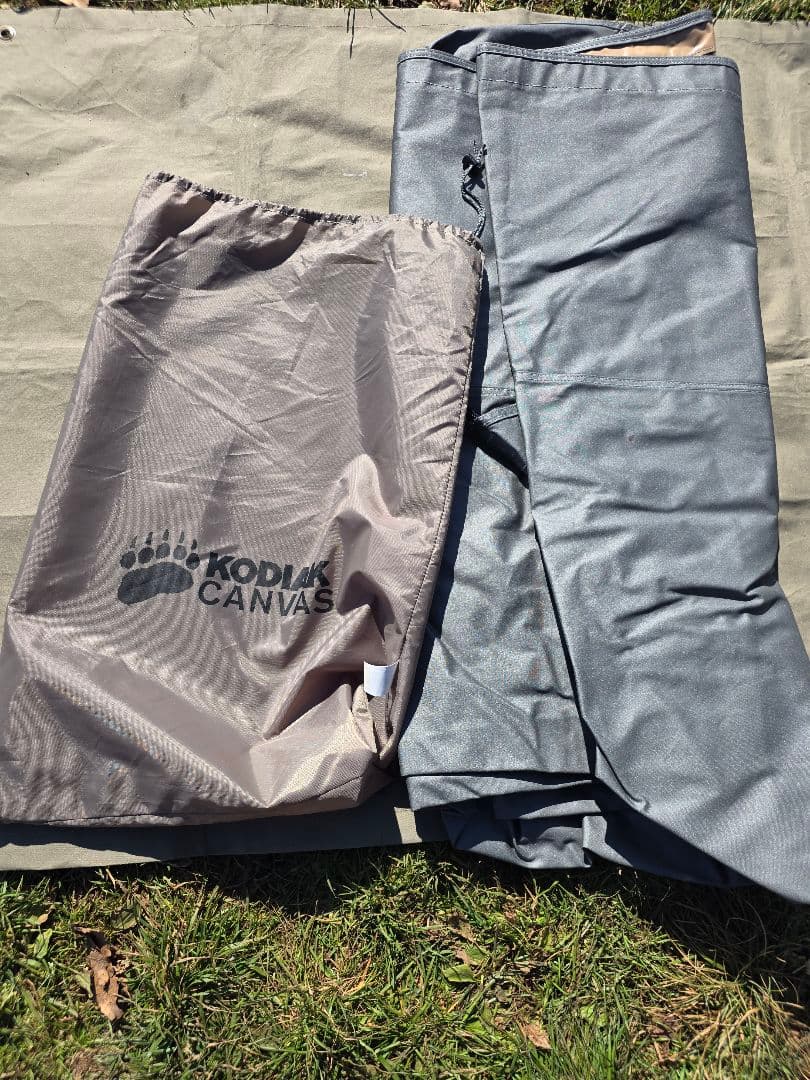 KODIAK CANVAS テントカバー 収納袋付き　6人用