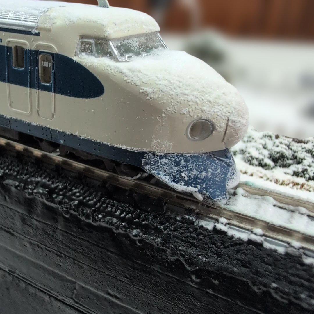 （12）鉄道情景ジオラマ（Nゲージ）No.12「雪の新幹線と冬の釣り人たち」