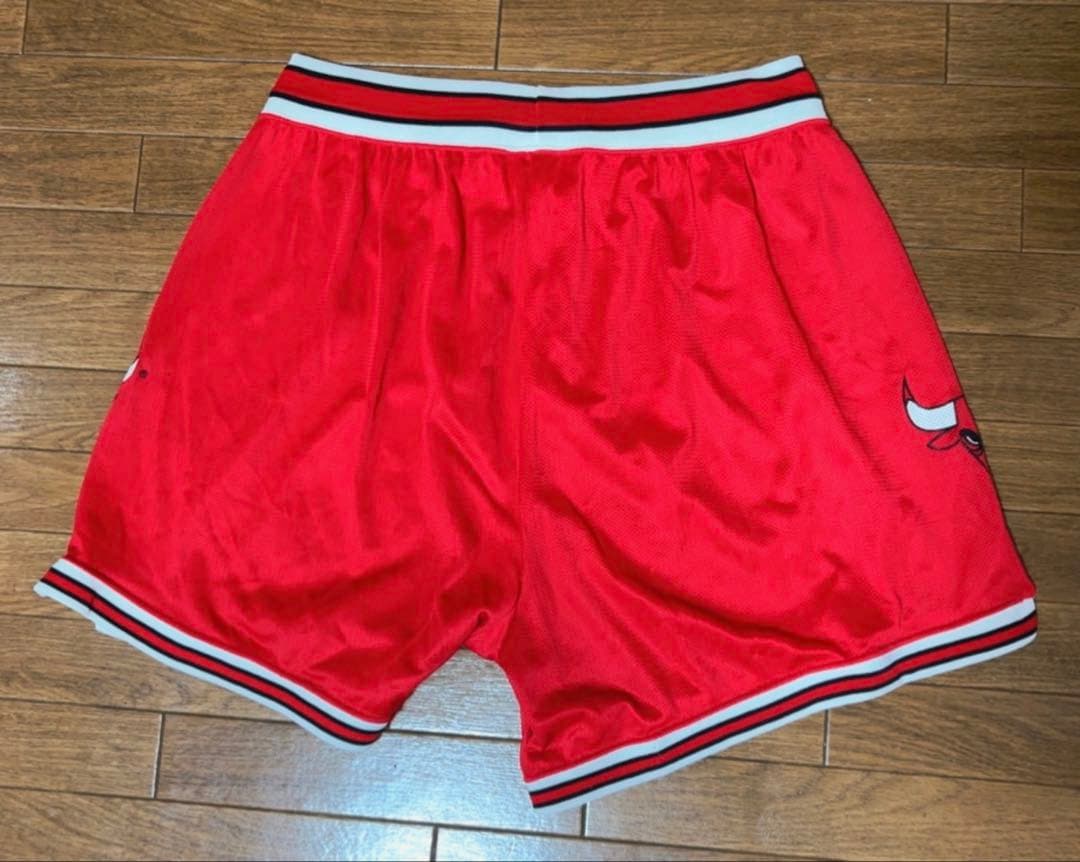 【Champion】80s USA製・NBA・シカゴ・ブルズ・バスパンXLサイズ