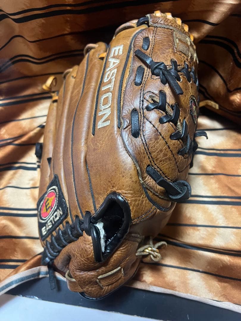 EASTON ビンテージグローブ　EASTONグローブ アメリカ製グローブ
