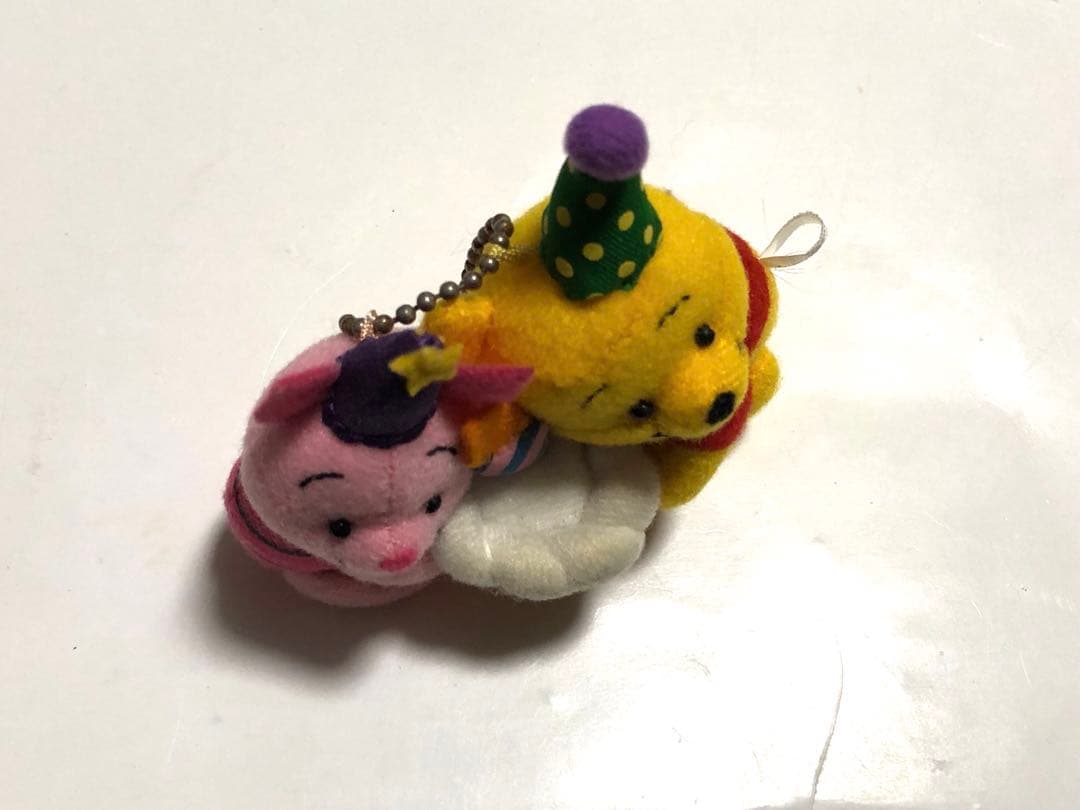 くまのプーさん　プーさん&ピグレット　キーホルダー　ハッピーバースデー